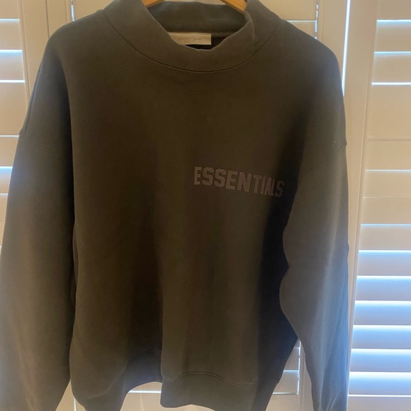 Essentials fear of god mock neck size medium - Picture 2 of 2
